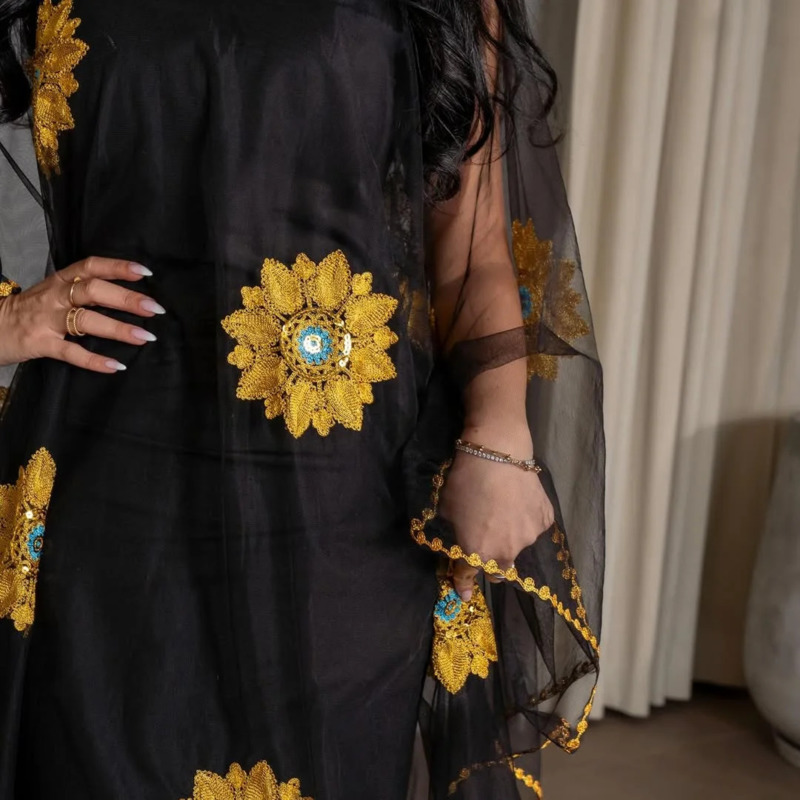 Kadınlar için Çiçek Desenli Na - Embroidery Yellow Dress incelemesi ve fiyatı